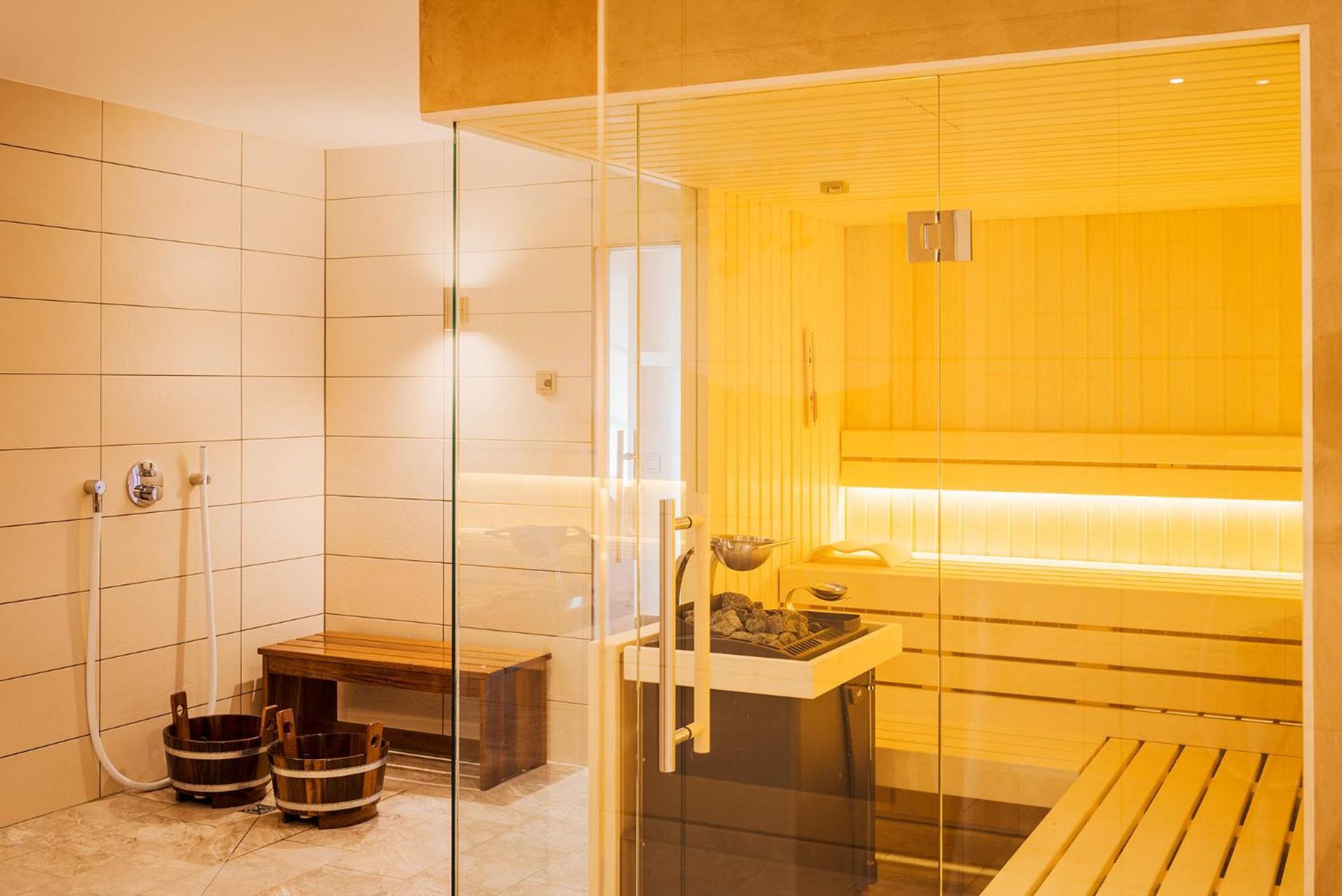 Hotel Reindahls Wilkendorf エクステリア 写真