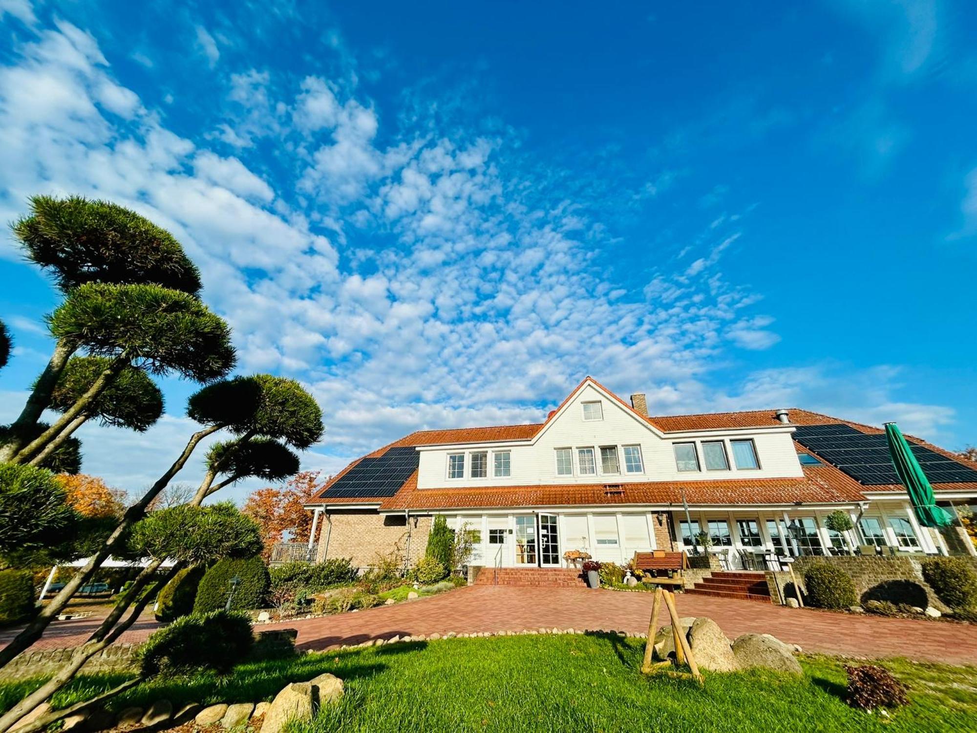 Hotel Reindahls Wilkendorf エクステリア 写真